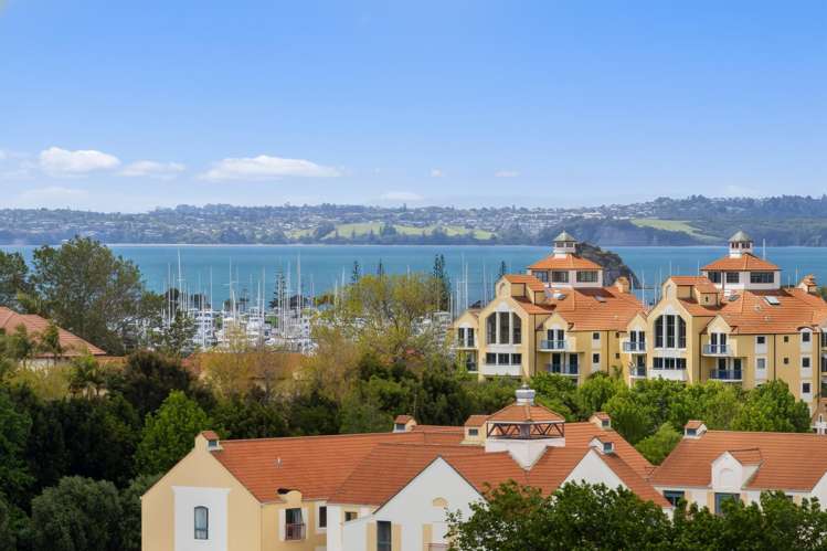 280 Alec Craig Way Gulf Harbour_31