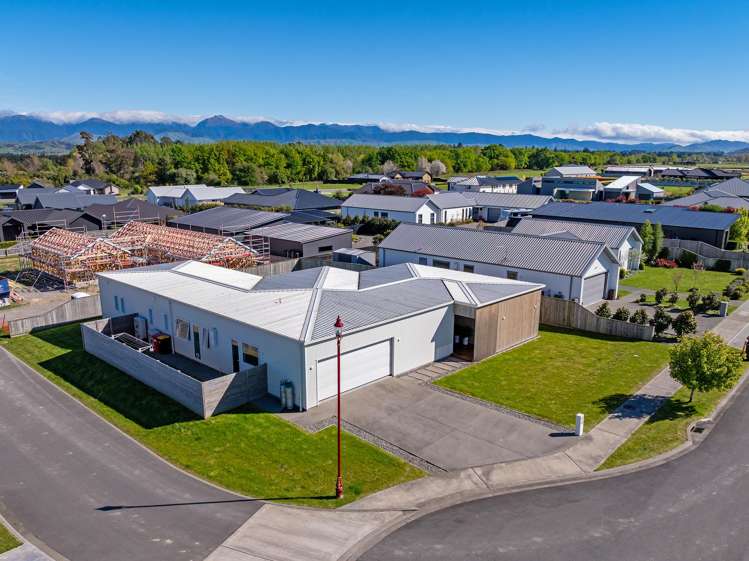 20 Coralie Place Lansdowne_26