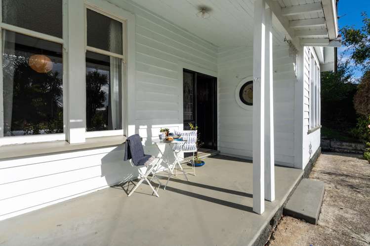 28 Harrington Street Lawrence_9