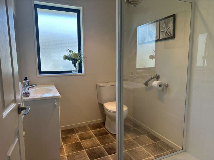 88 Hoffman Street Hokitika_13