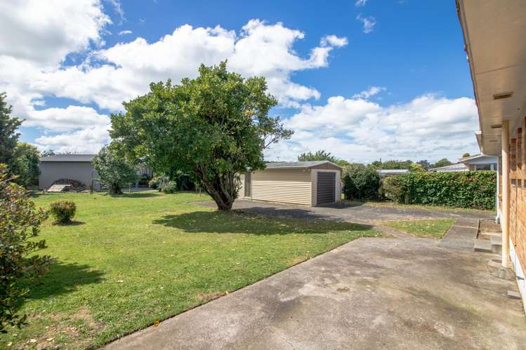 73 Lewis Street Glenview_14