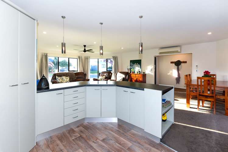 17 Roydon Drive Templeton_7