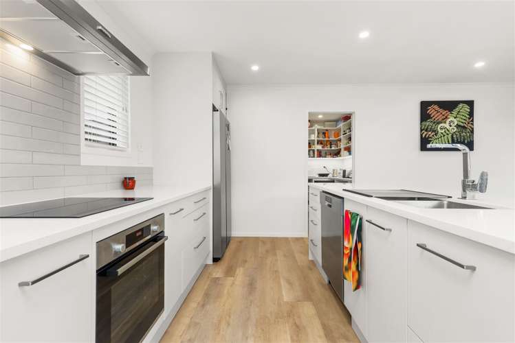 65 Trewern Avenue Chartwell_7