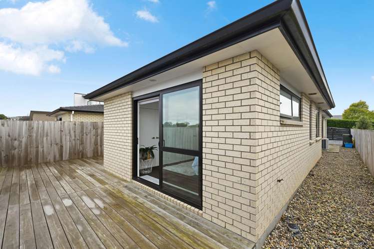 1/335 Horsham Downs Road Rototuna North_21