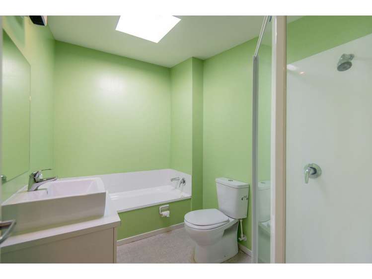 2/62 Burke Street Addington_10