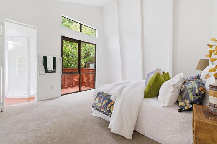 2/24 Wisteria Way Mairangi Bay_10