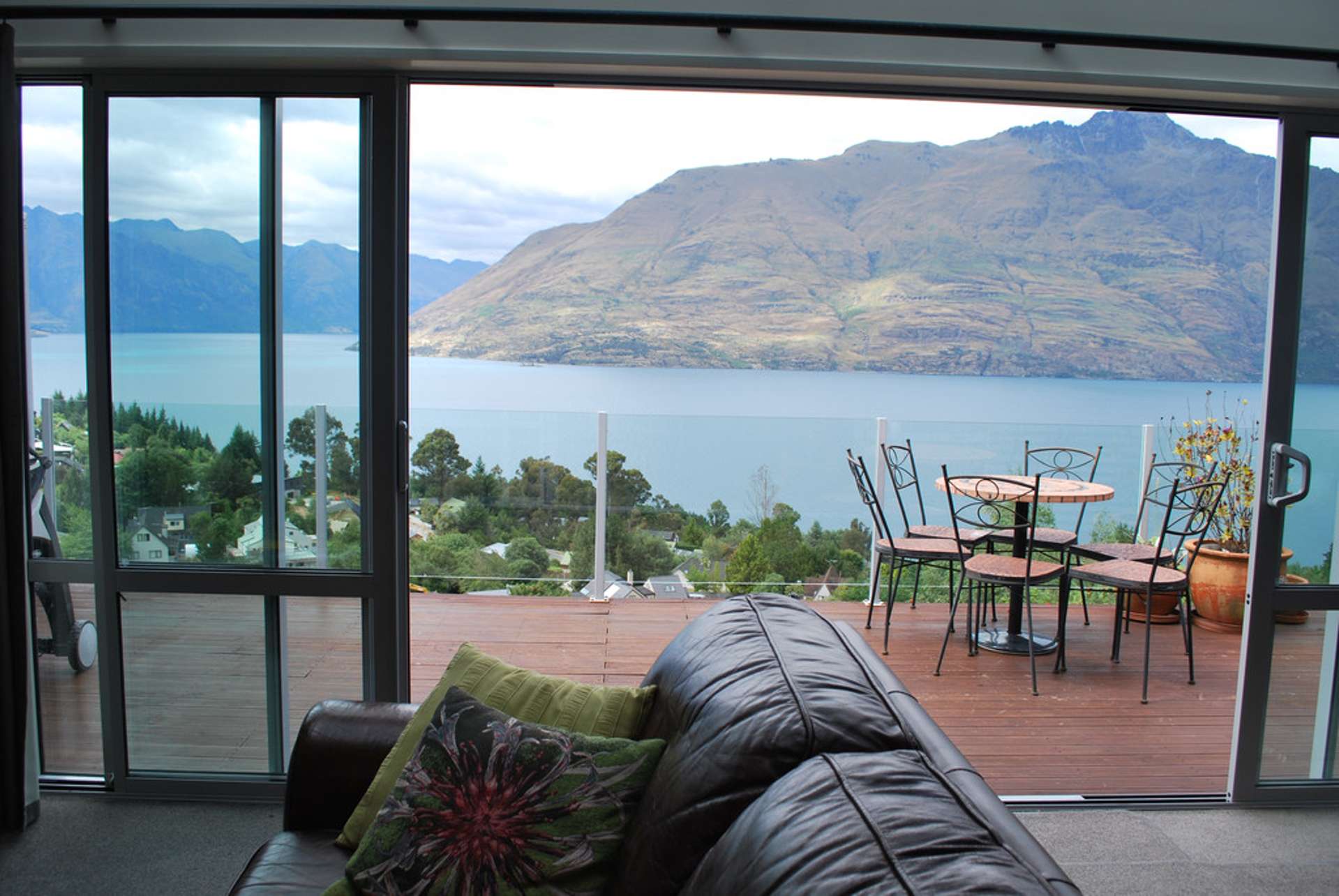 2/70 Dart Place Fernhill/Sunshine Bay_0