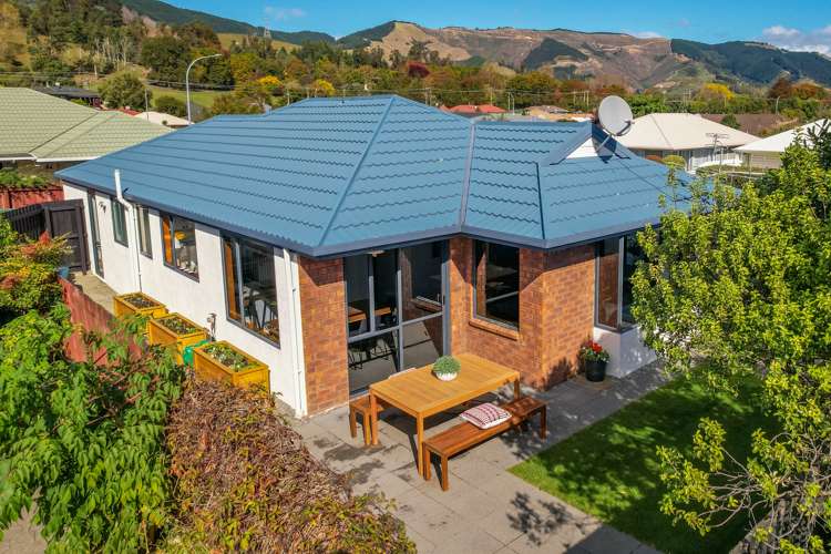 1 Vining Crescent Stoke_17