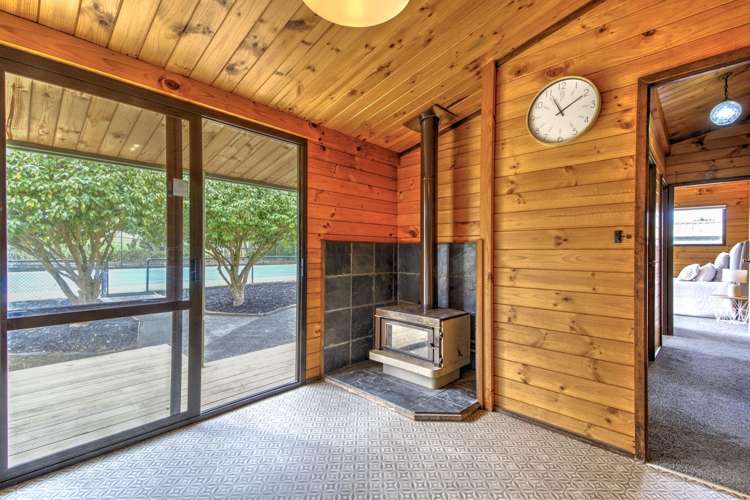 2/134 Barrett Road Temple View_4