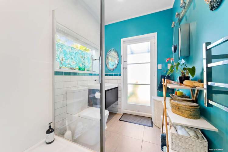 25 Triangle Road Massey_10