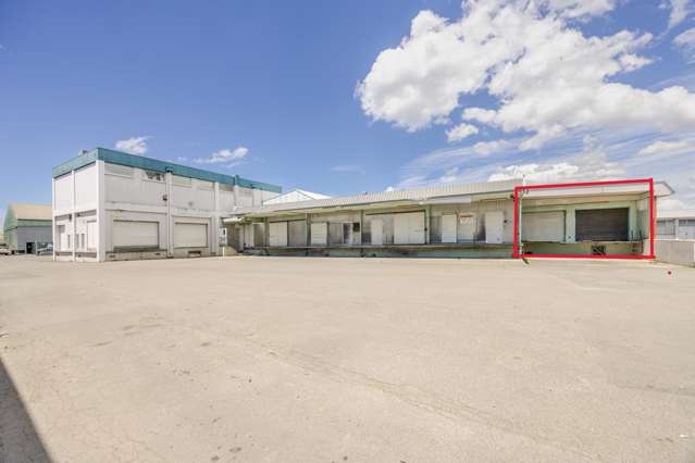 Workshop with amenities