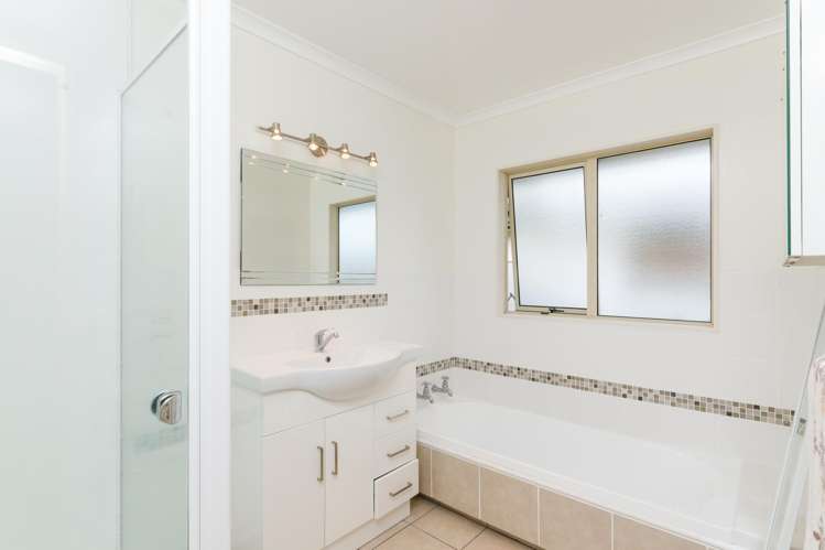 1 Lancewood Lane Roslyn_17