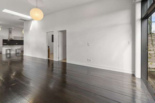 574B Great North Road 10031_2