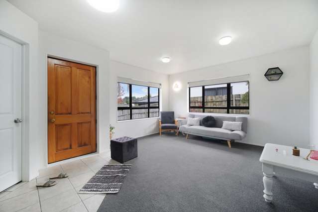 12 Ginders Drive 11410_4