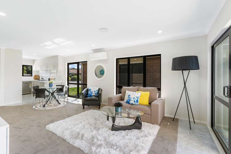 8c Mahon Place Papatoetoe_1