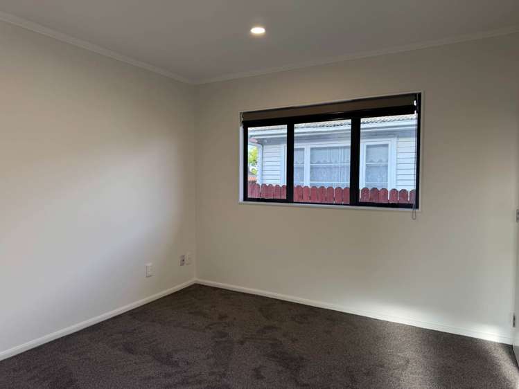 8 Cambridge Road Manurewa_12