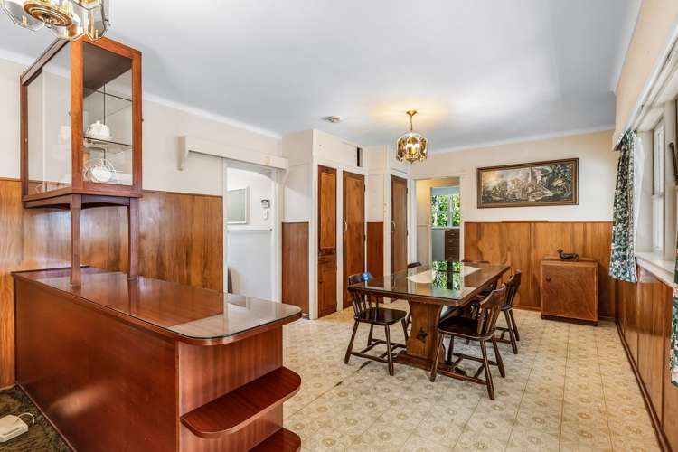 21 St Leonards Road Kelston_12