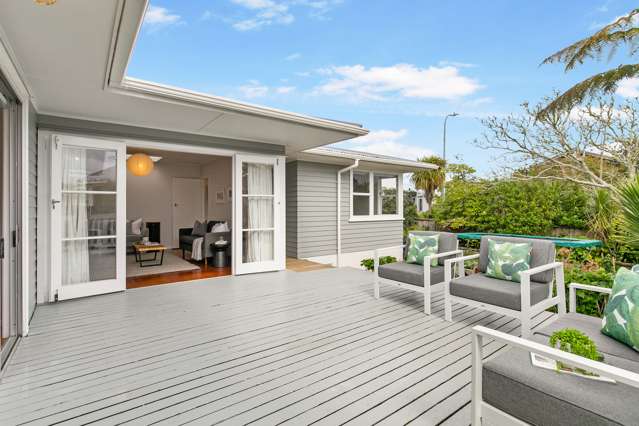 33 Crocombe Crescent Beach Haven_2