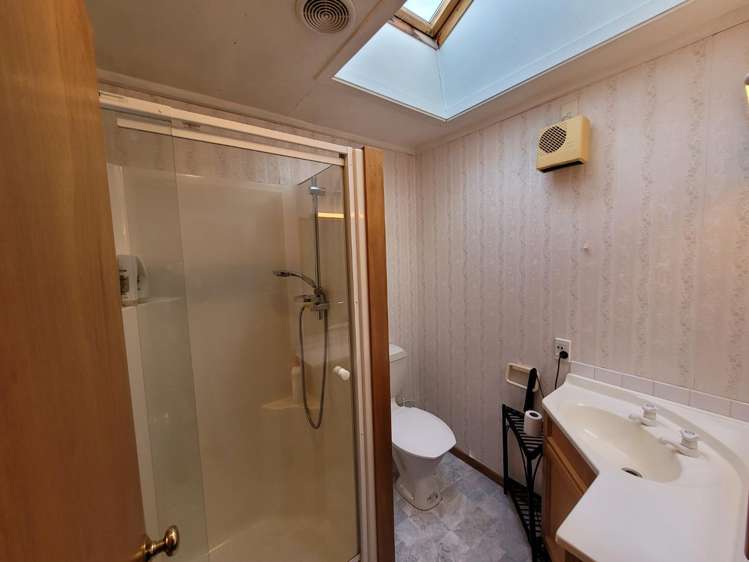105 Edinburgh Crescent Waikiwi_11