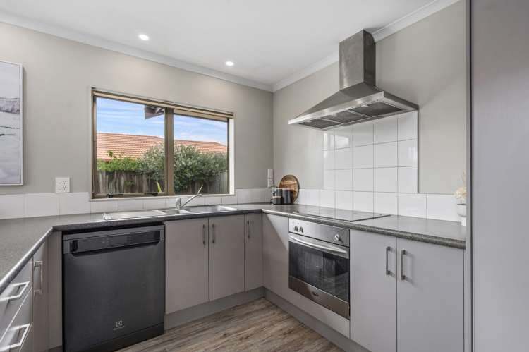 17 Courtenay Place Owhata_6