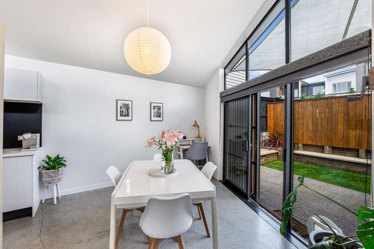 8 Station Street Hobsonville_11