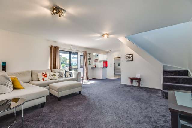 10/4 Taylor Street Blockhouse Bay_2