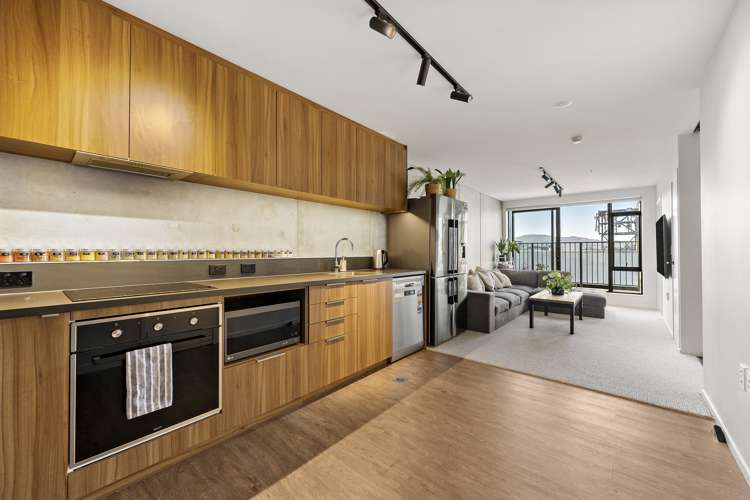 405/21 King Street Mount Cook_8