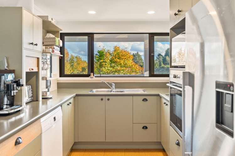 24 Furn Park Lane Tauriko_11