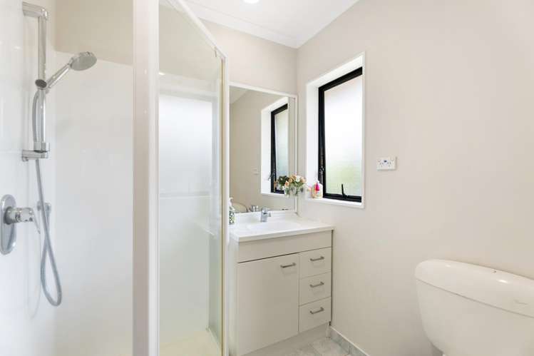 52 Wattle Farm Road Wattle Downs_6