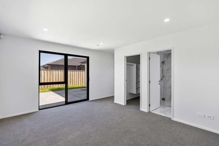 47 Stackwood Avenue Woodend_6