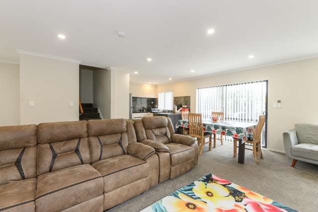 7/30 Calvert Avenue Mangere East_4