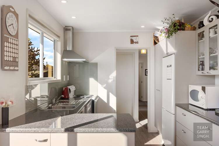 38 Yearsley Place Manurewa_6