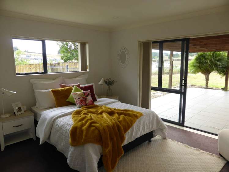 45 Ridge View Crescent Pukekohe_10