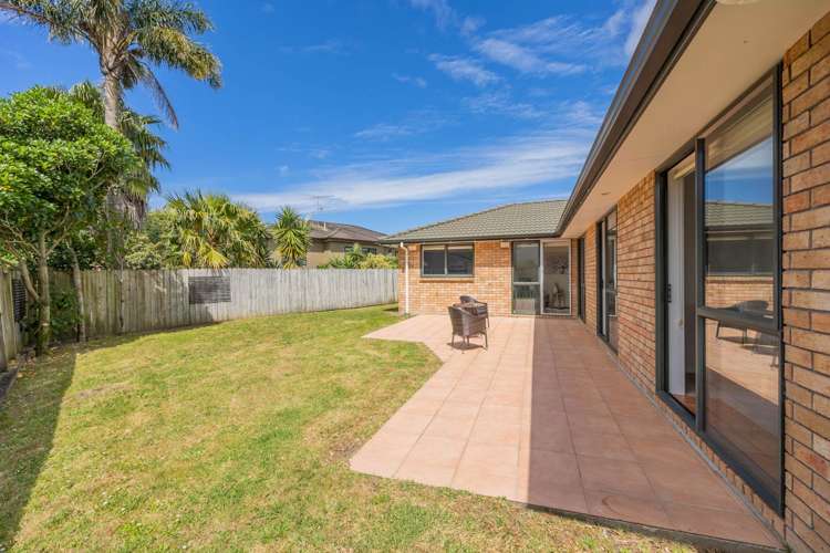 12 George Deane Place Greenhithe_16