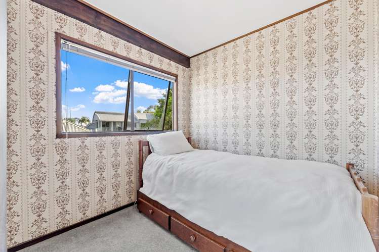 32 Zita Avenue Matakatia_17