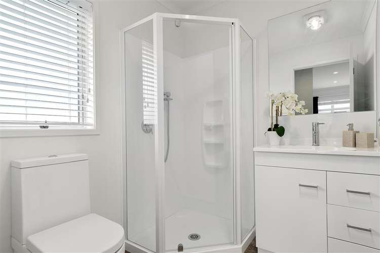 263 Lakes Boulevard Pyes Pa_20