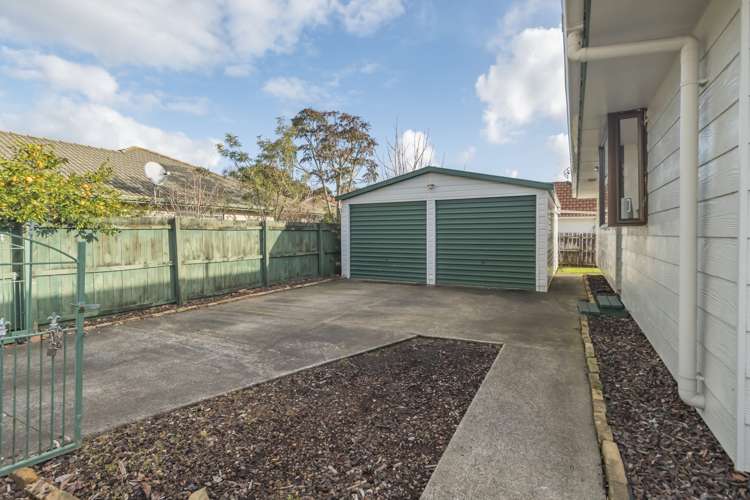 2/10 Argyle Avenue Pahurehure_14