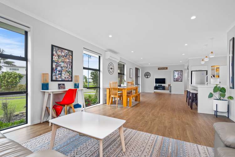 8 Lanyard Place One Tree Point_13