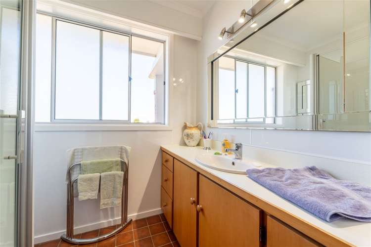 88 Pages Road Marchwiel_9