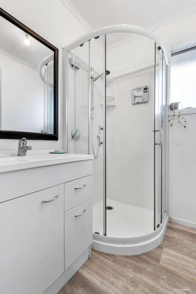 1/79 West Coast Road Glen Eden_7