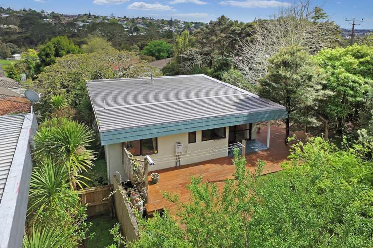 2 Onedin Place Titirangi_22