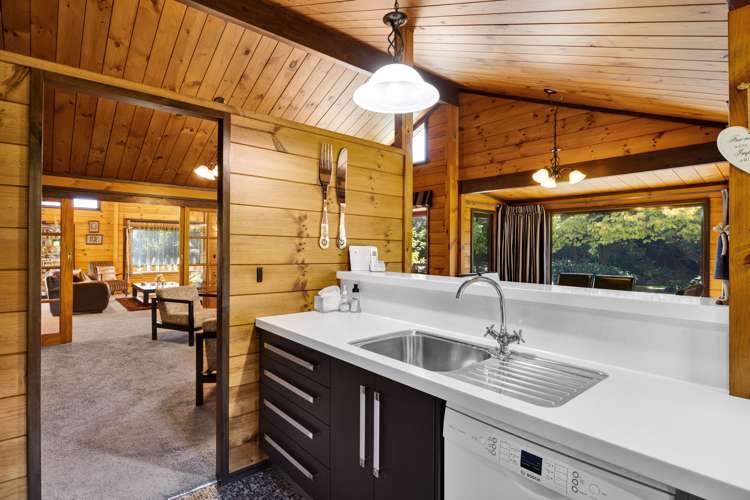 1760 Mountain Road Inglewood_11