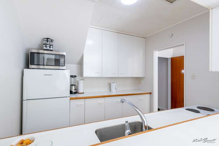 8b Wai-Iti Crescent Woburn_6