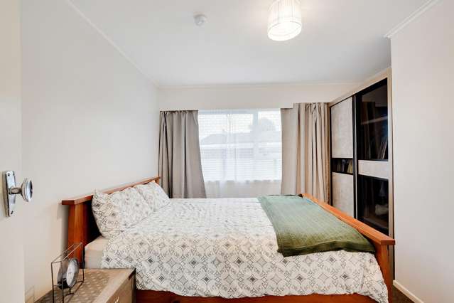 2 Margaret Place Deanwell_2