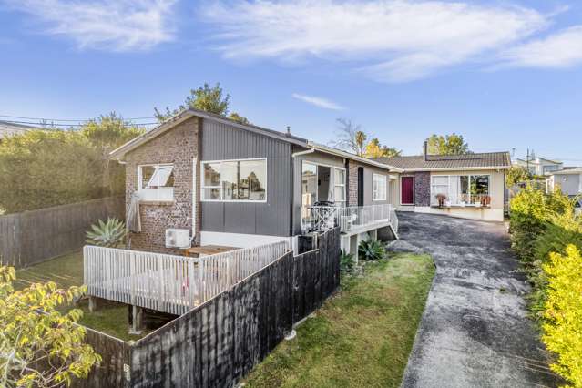 1/18A Sherwood Avenue Te Atatu South_2