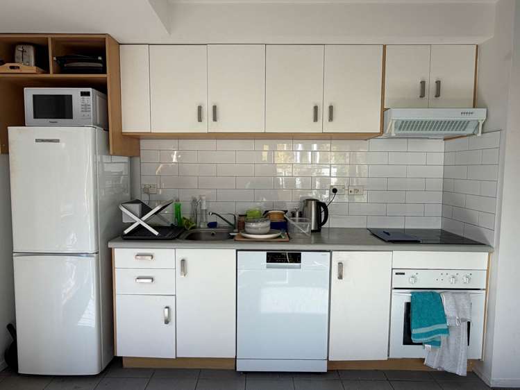 3B/2 Eden Crescent City Centre_9