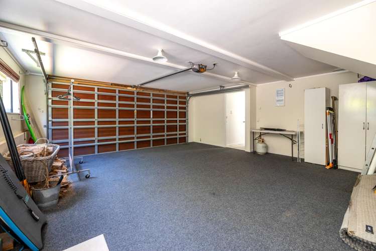 2 Seventh Avenue Onetangi_17