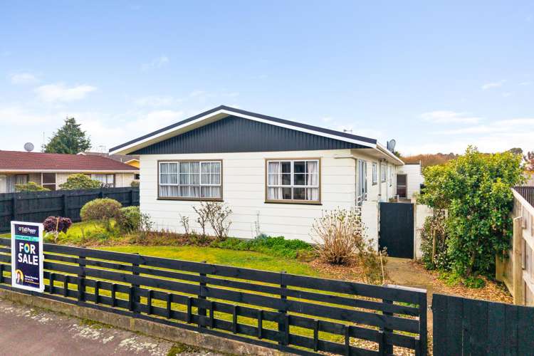 8 Cambridge Street Pahiatua_25