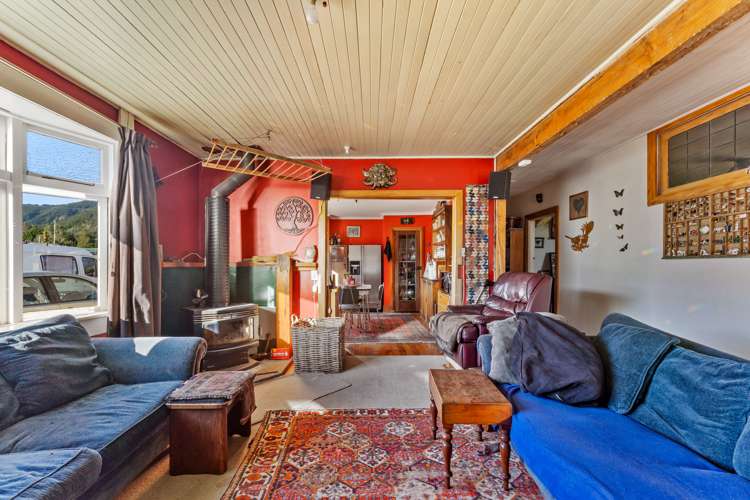 713 State Highway 1 Picton_7