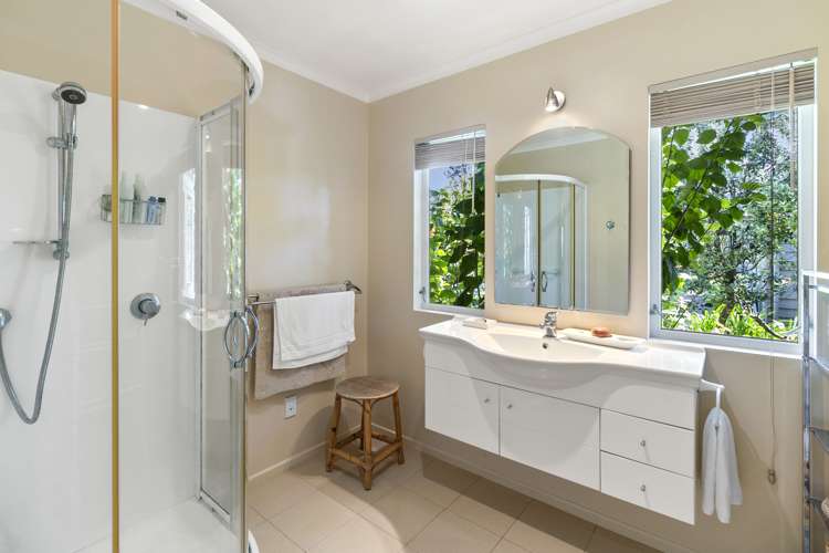 51 Tiri Road Oneroa_17